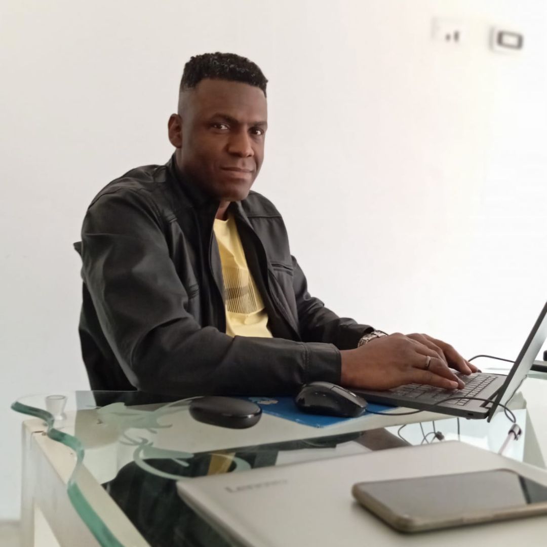 GABRIEL JAIME ESPINOSA C.